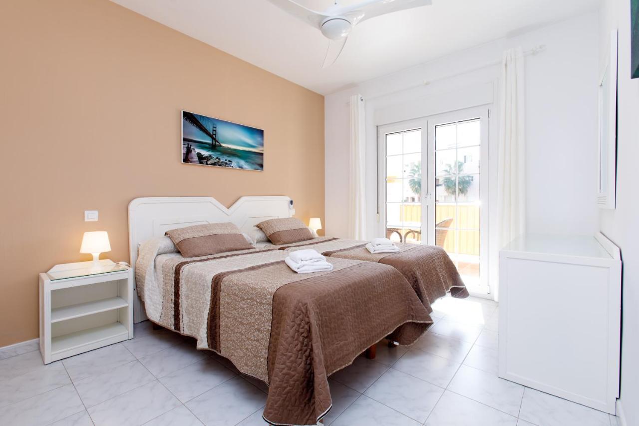 At Almoraide Rooms Suites (Adults Only) نيرخا المظهر الخارجي الصورة